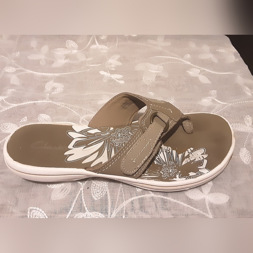 Clarks thong Sandals washable comfortable